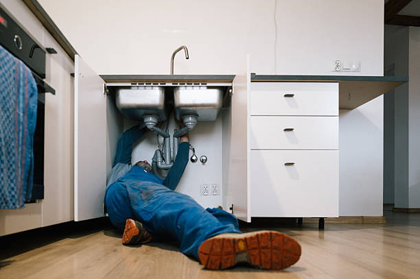 Professional Leak Detection technician working in Hurst, TX